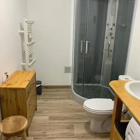 2 Logements: 10 A 14 Personnes Дом отдыха